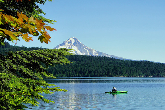 Paddling alongside Magnificent Mt Hood