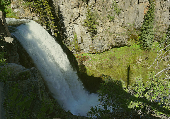 A roaring vision of Loveliness at Tumalo Falls